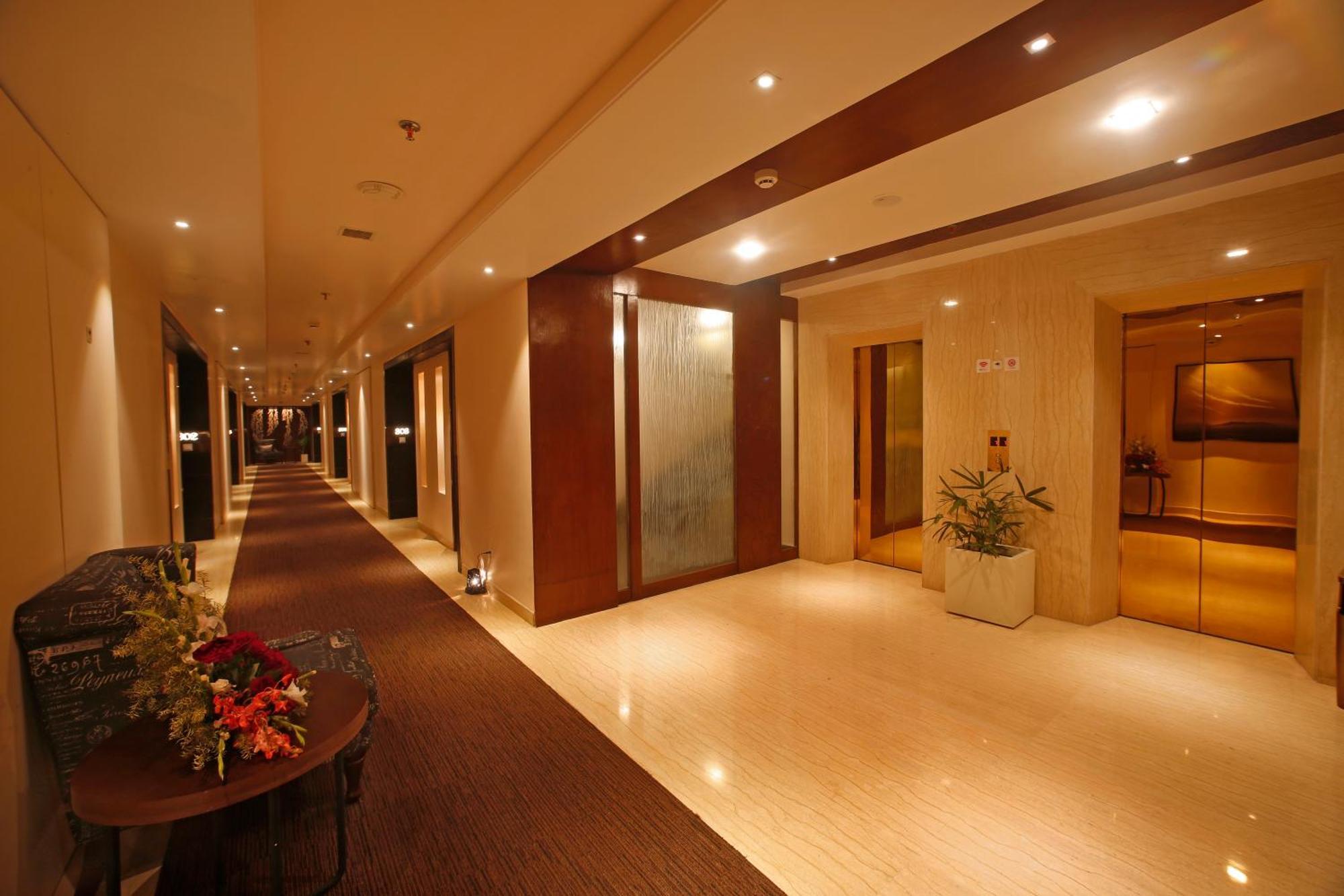 Grand Xenia Hotel Ajmer Exterior photo